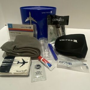United Airlines Celebrating 747 Amenity Kit Blue Tin Collectible Aviation Travel